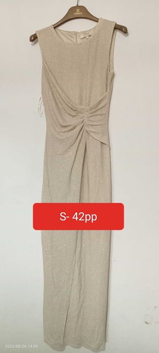 Срочно продам женские одежды