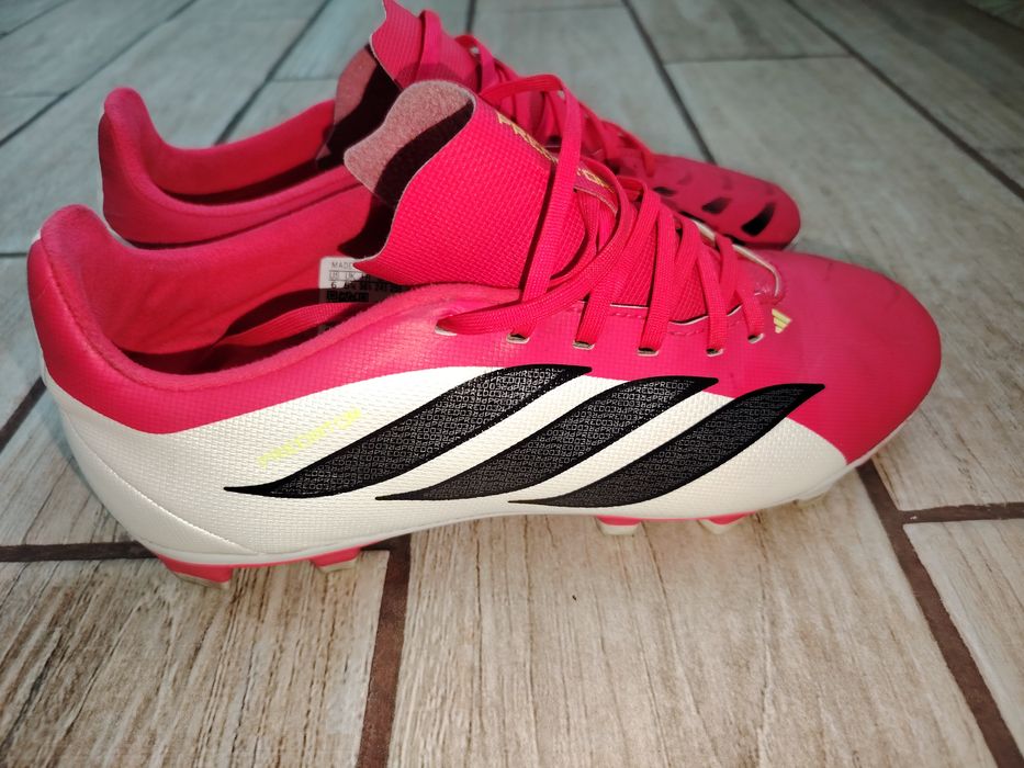 Vând ghete fotbal adidas