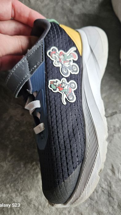 Adidasi Adidas Dinsey marimea 26