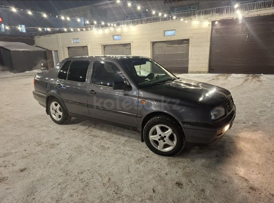 Продам Volkswagen Vento 1992 г.