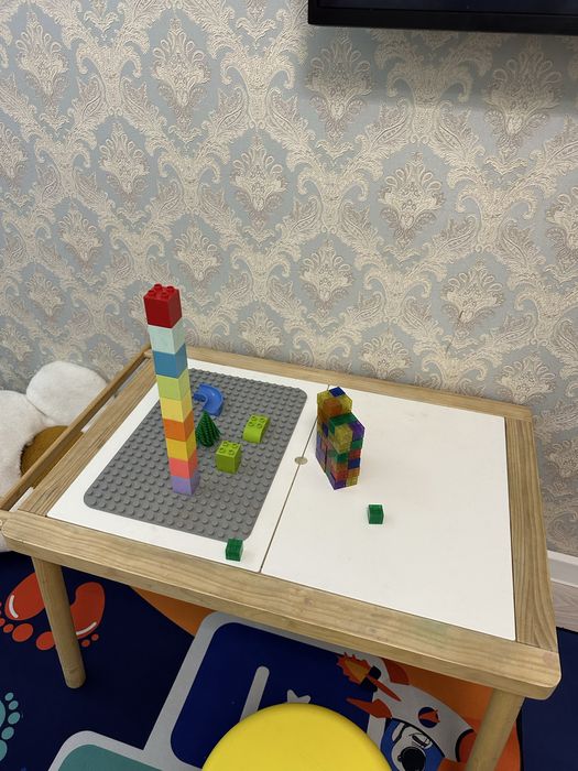 Продам детский стол 3в1