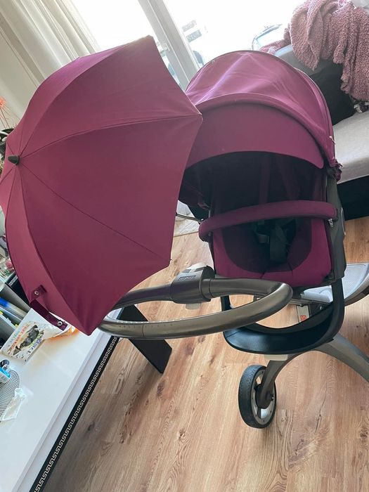 Детска количка Stokke Xplory 

С нормални следи от употре