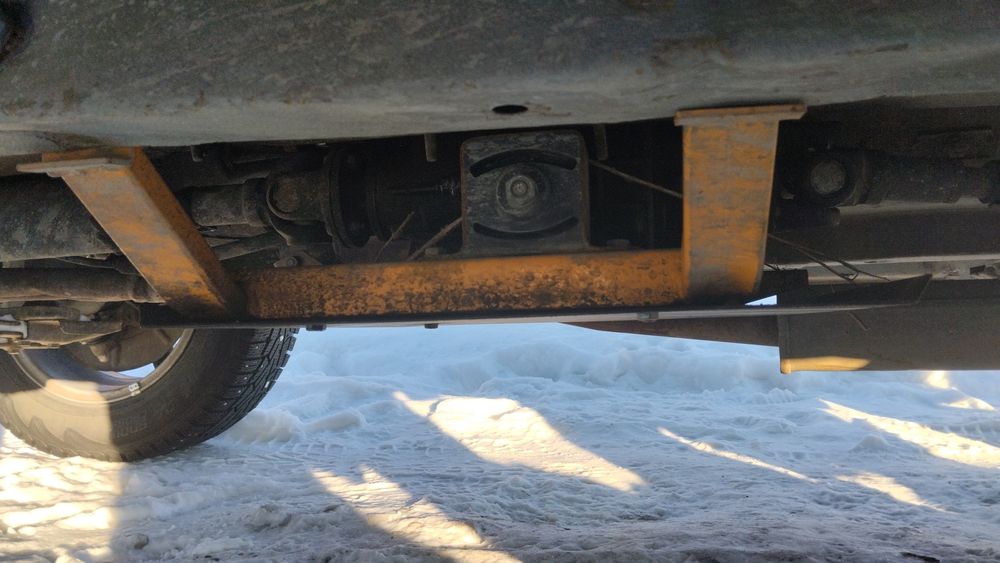 Продам ниву на хозяйство