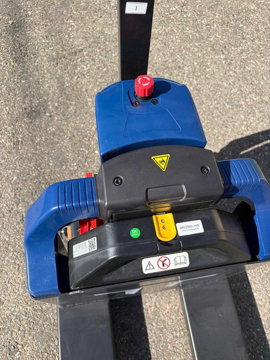 Transpaleta electrica 1500 kg noua, garantie 2 ani
