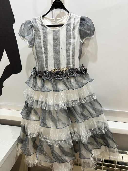 Продам нарядное детское платье