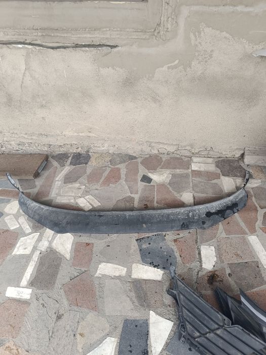 Детали переднего бампера