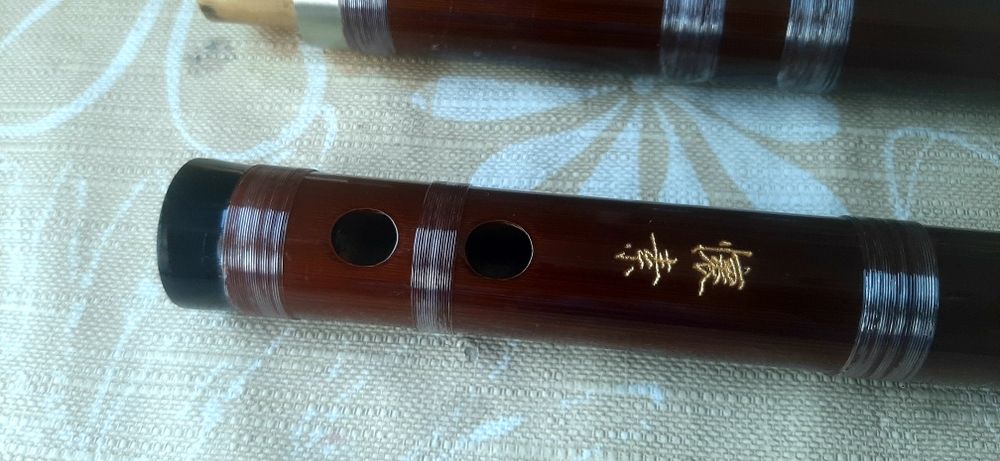 Ирландска флейта в До и Ре мажор и една китайска флейта