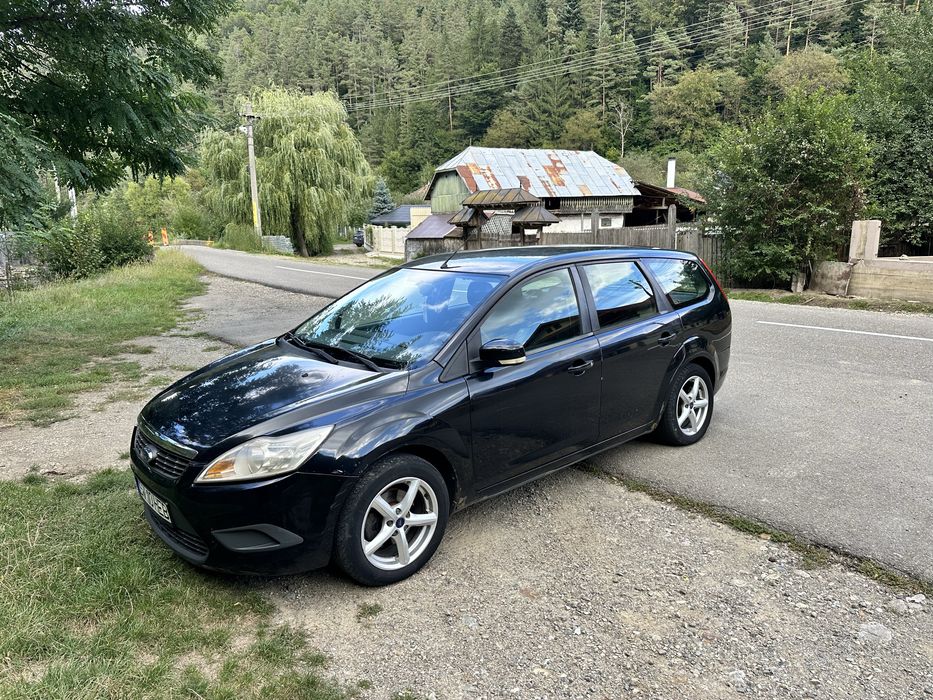 Se vinde Ford Focus,Facelift 2010(Schimb cu 4x4)