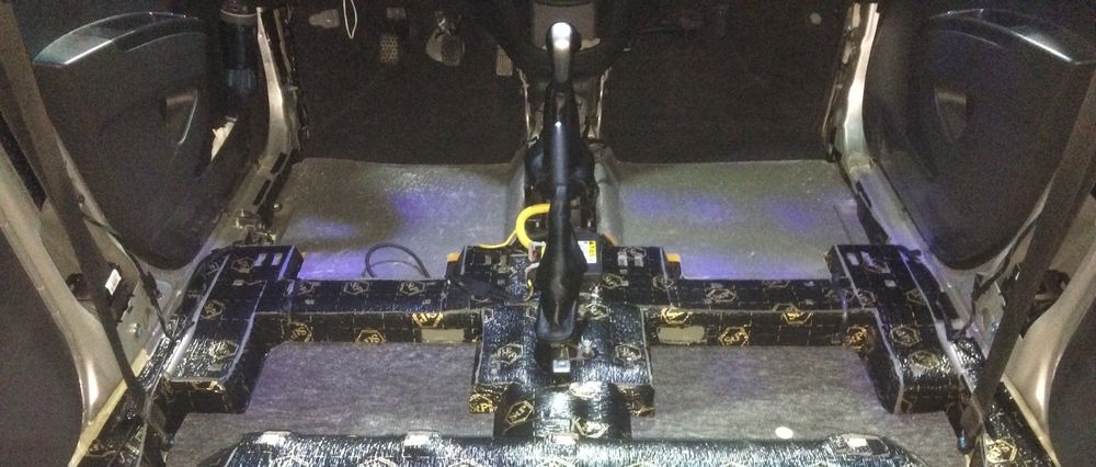 Тепло- и шумоизоляционный мат spark