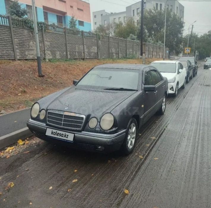 Mercedes w 210 Elegence