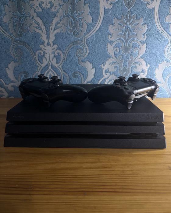 продам 15 базовый + ps4pro 1тб