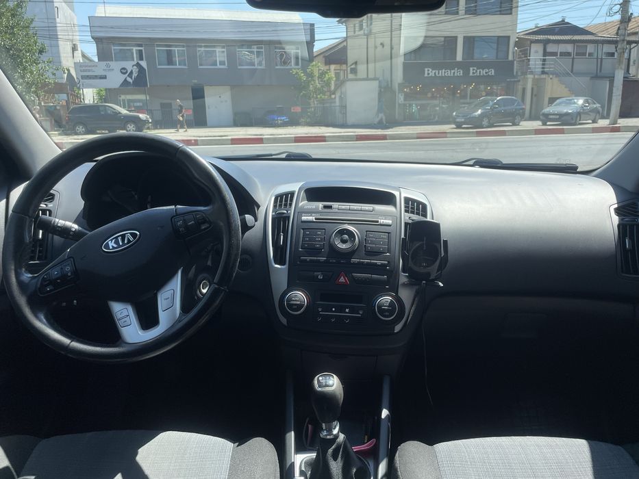 Kia ceed 2011 ecodynamics 1.6 disel