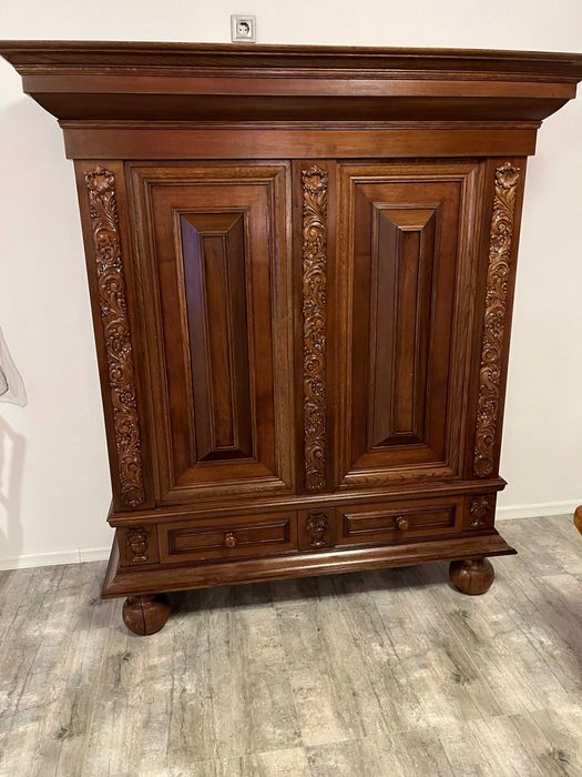 Гардероб от масив