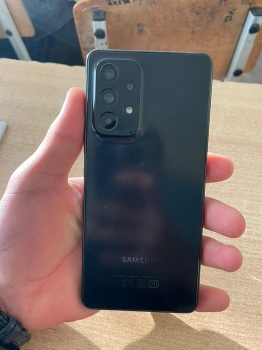 Samsung a53 5g   kafolat 1 oy full karobka zaryatchig qushib beriladi