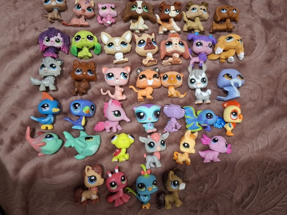 Vând figurine Littlest pet shop în stare foarte bună