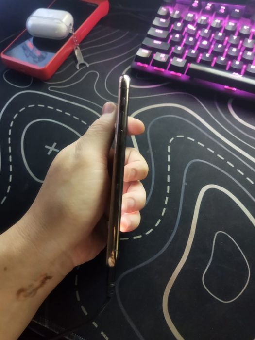 продам iphone 11pro 256gb