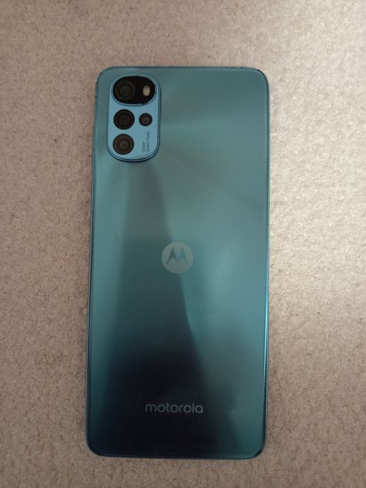 Телефон Motorola g22