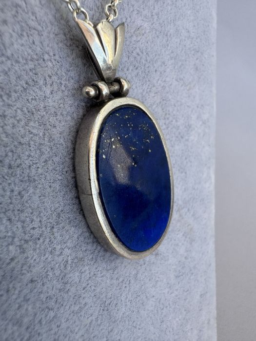 Pandantiv si lant din argint-lapis lazuli