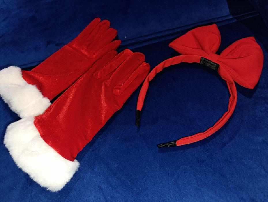 Перчатки Дела мороза ,ободок с красным бантом,сережки-снежинки