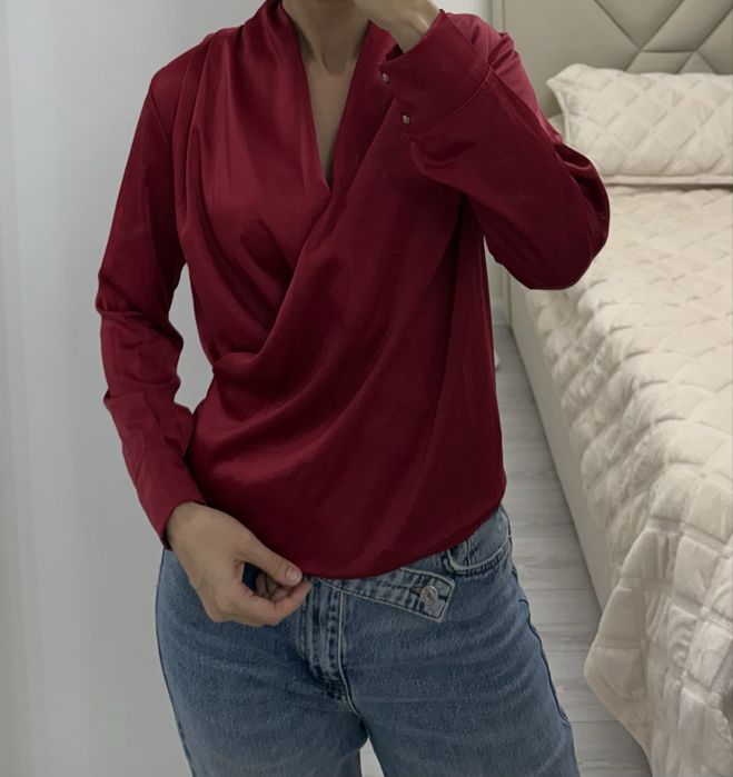 Кофточки разные каждый 5000 тг