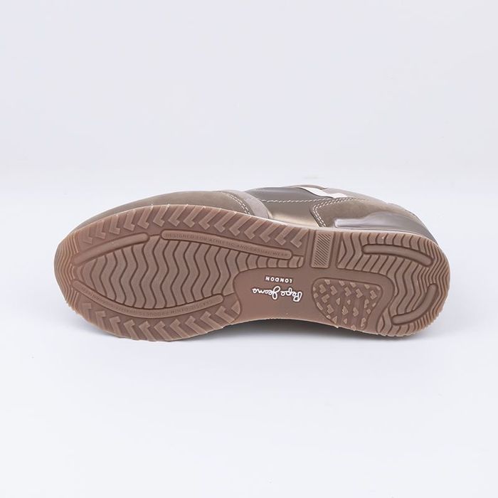 Кроссовки женские