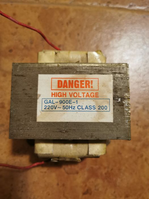 електромоторче с помпа, трансформатор и вентилатор