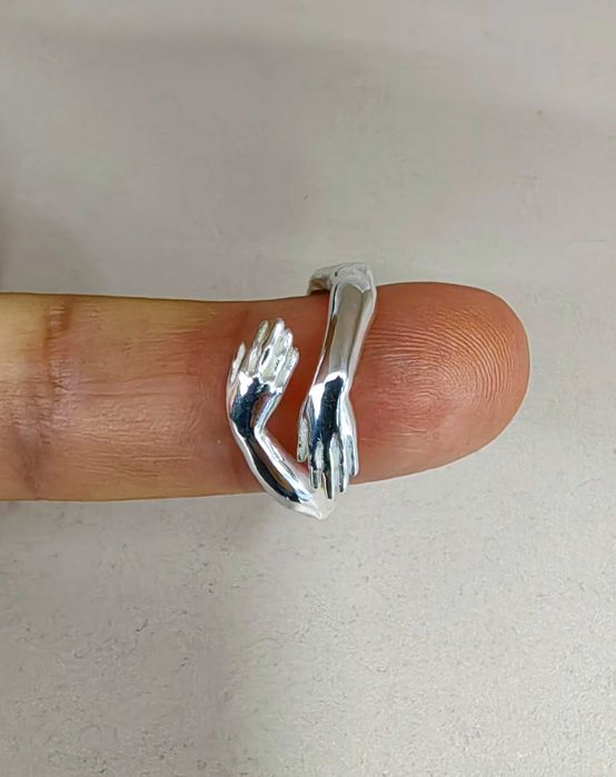 Сребърен пръстен с майчини ръце, уникален сребърен пръстен 925