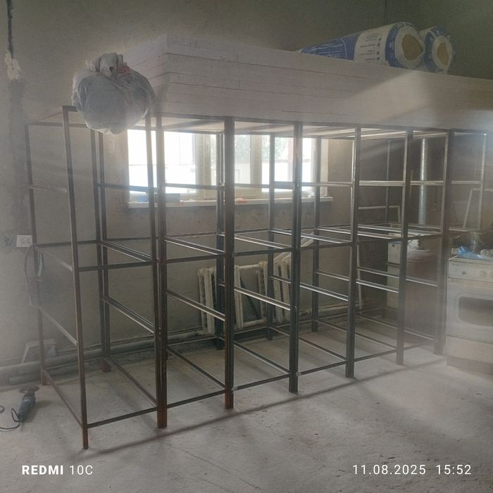 Продам стеллажи полки