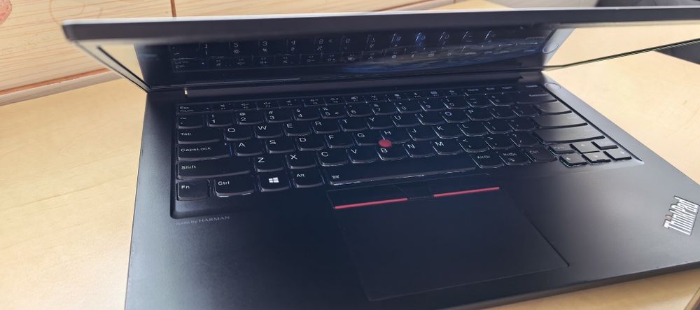 Laptop Lenovo ThinkPad E14_i5-10210U gen 10_SSD 256 GB_8GB DDR4_ca NOU / Full Metal