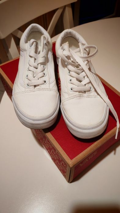 Tenisi albi Old Skool Vans