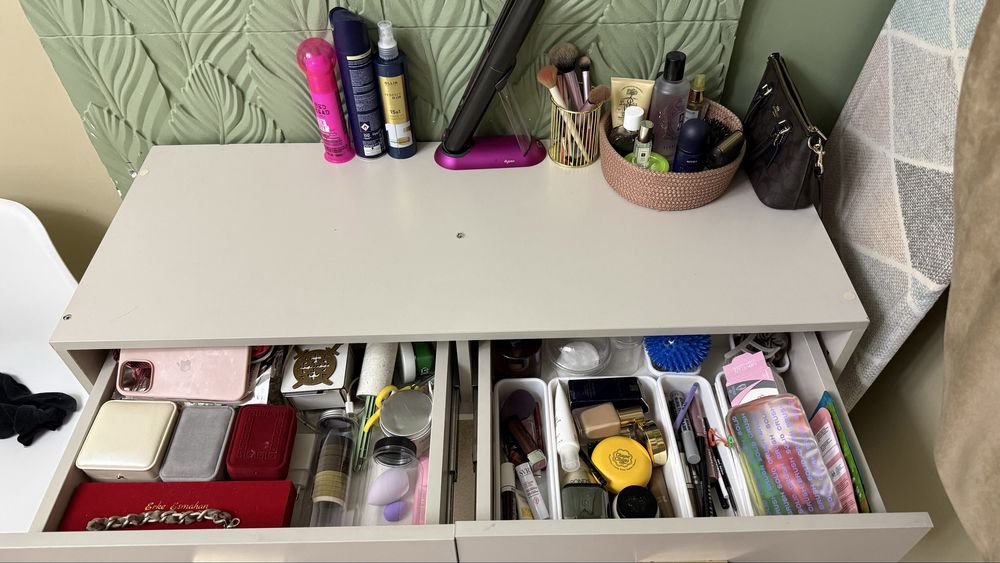 Туалетный столик