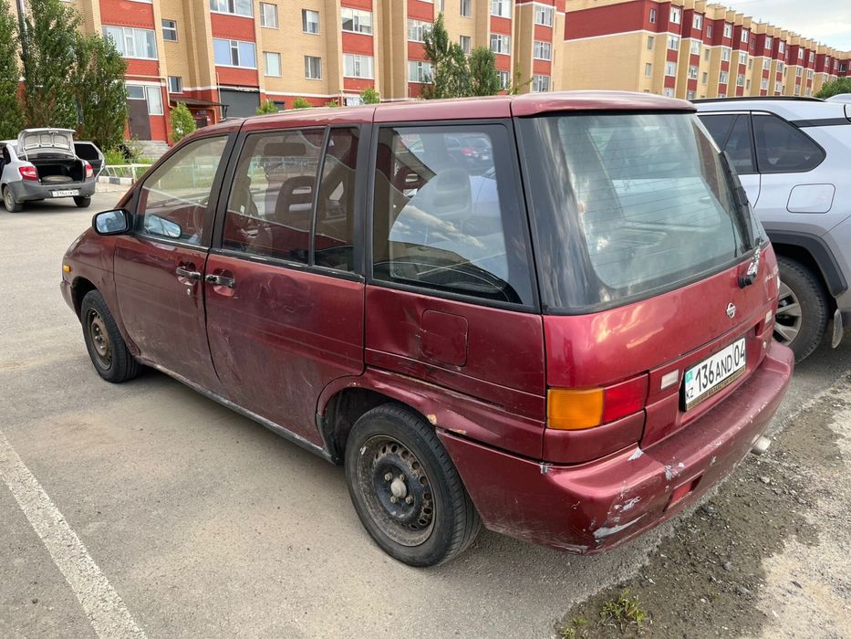 Продам машина Nissan