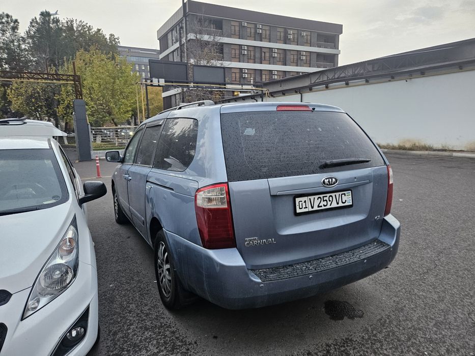 Kia Carnival 2007 — 2