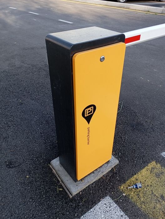 Шлагбаумы установка 24/7 shlagbaum ШЛАГБАУМ