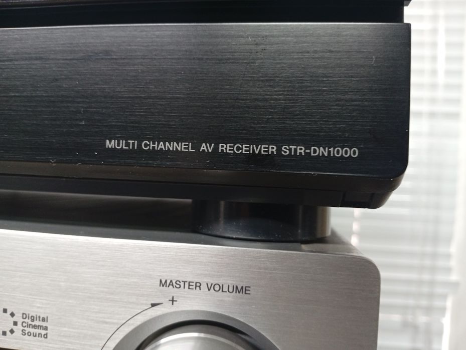 7.1 канален ресивър SONY str-dn 1000