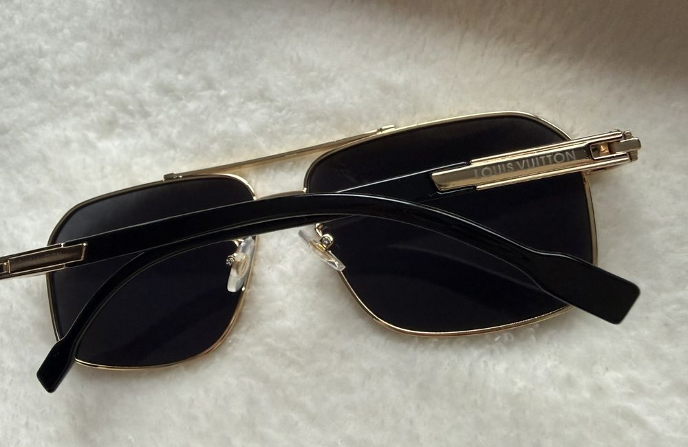 Слънчеви очила Louis Vuitton – метална рамка, с кутия и аксесоари
