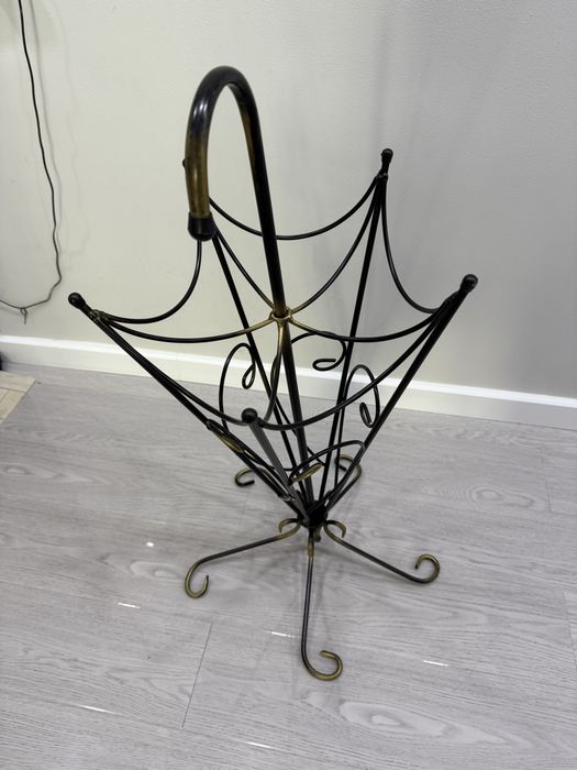 Подставка для зонтиков