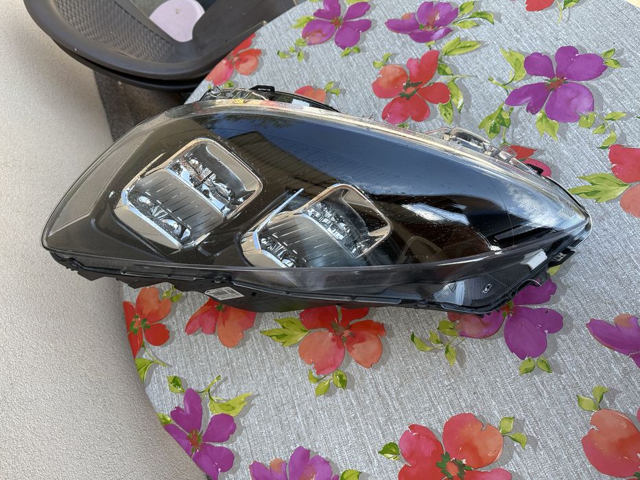 Far stânga full led ford kuga 3.cod:lv4b-13e015-fh.