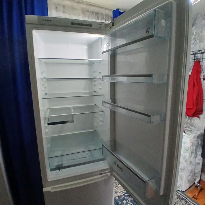 Холодильник Bosch 2 м