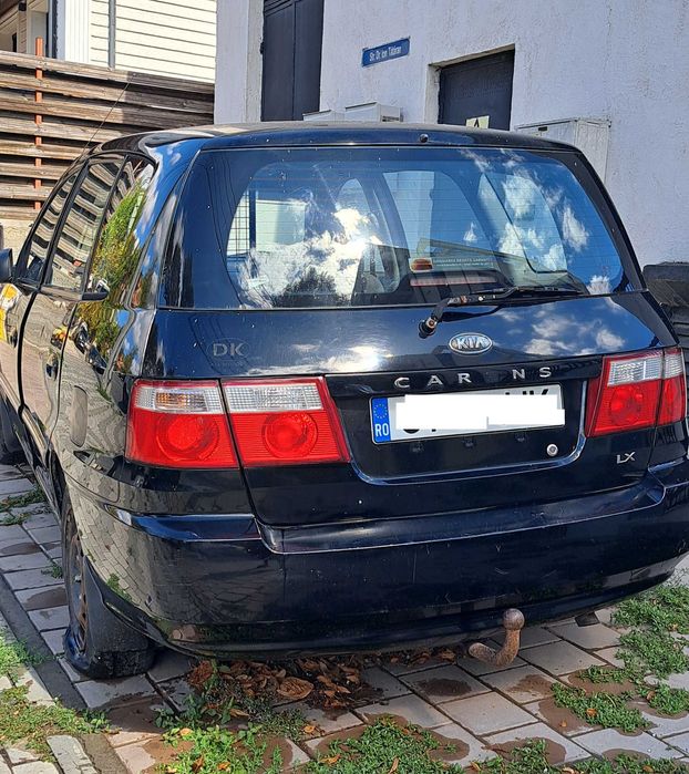 Kia Carens 2006 – Benzină, Automată de Vânzare