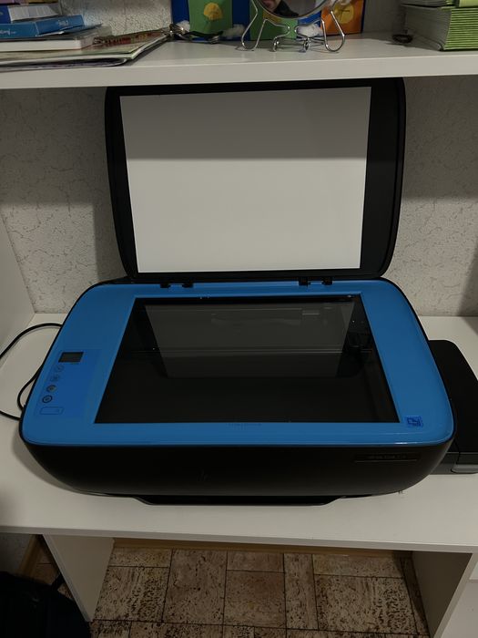 Продам принтер в подарок ноутбук