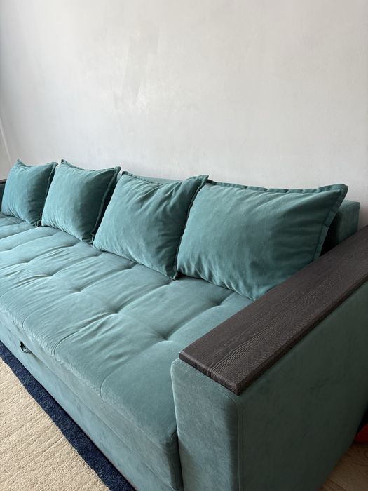 Продам диван состояние нового