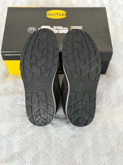 Работни обувки Diadora Utility S1PS ESD – почти нови
Цена: 78 €