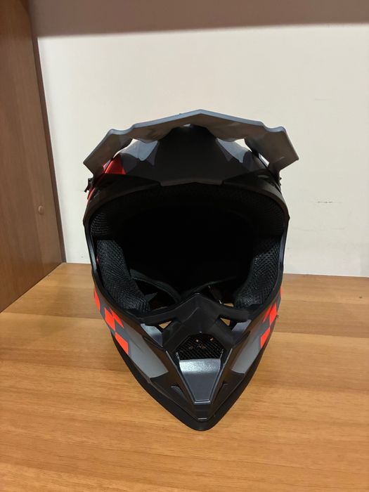 Фулфейс каска размер L