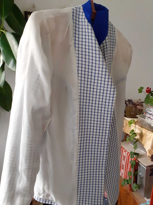 Compleu damă  nou, 44-46,material natural ,culori armonioase