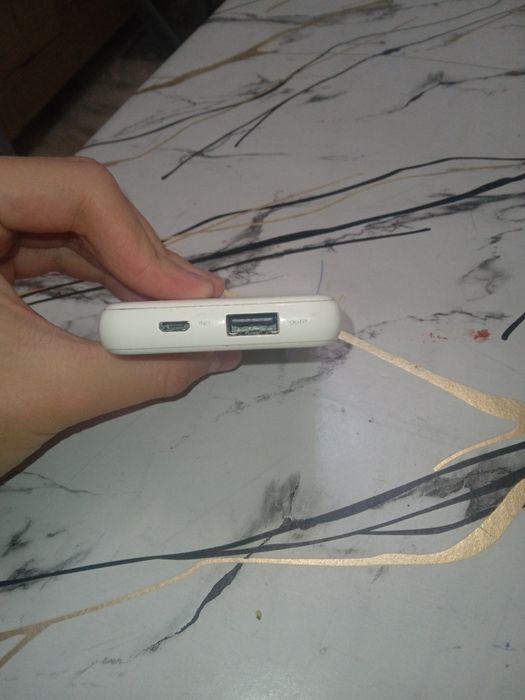 Павербанк для телефона