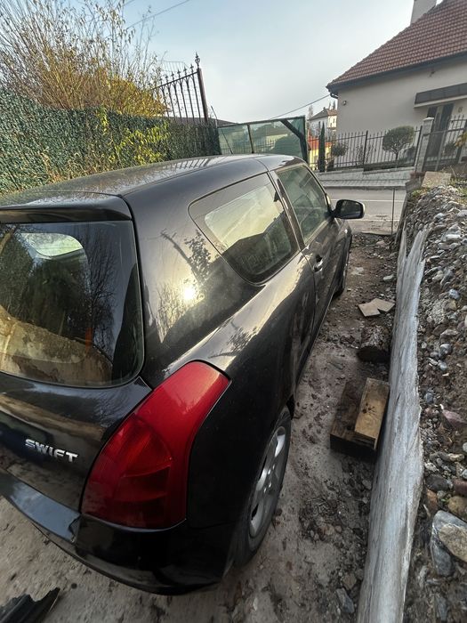 Suzuki swift 1.3 на части