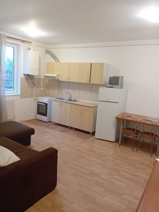 Vând apartament o cameră 41 mp