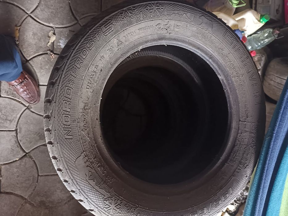 Продам Шины б/у 195/65 R 15