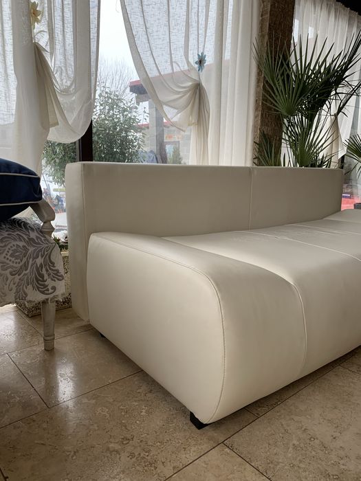 Vand canapea din piele